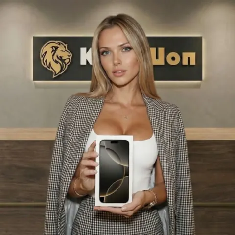 iPhone 16 Pro, 128 ГБ, eSIM, серый — фото товара